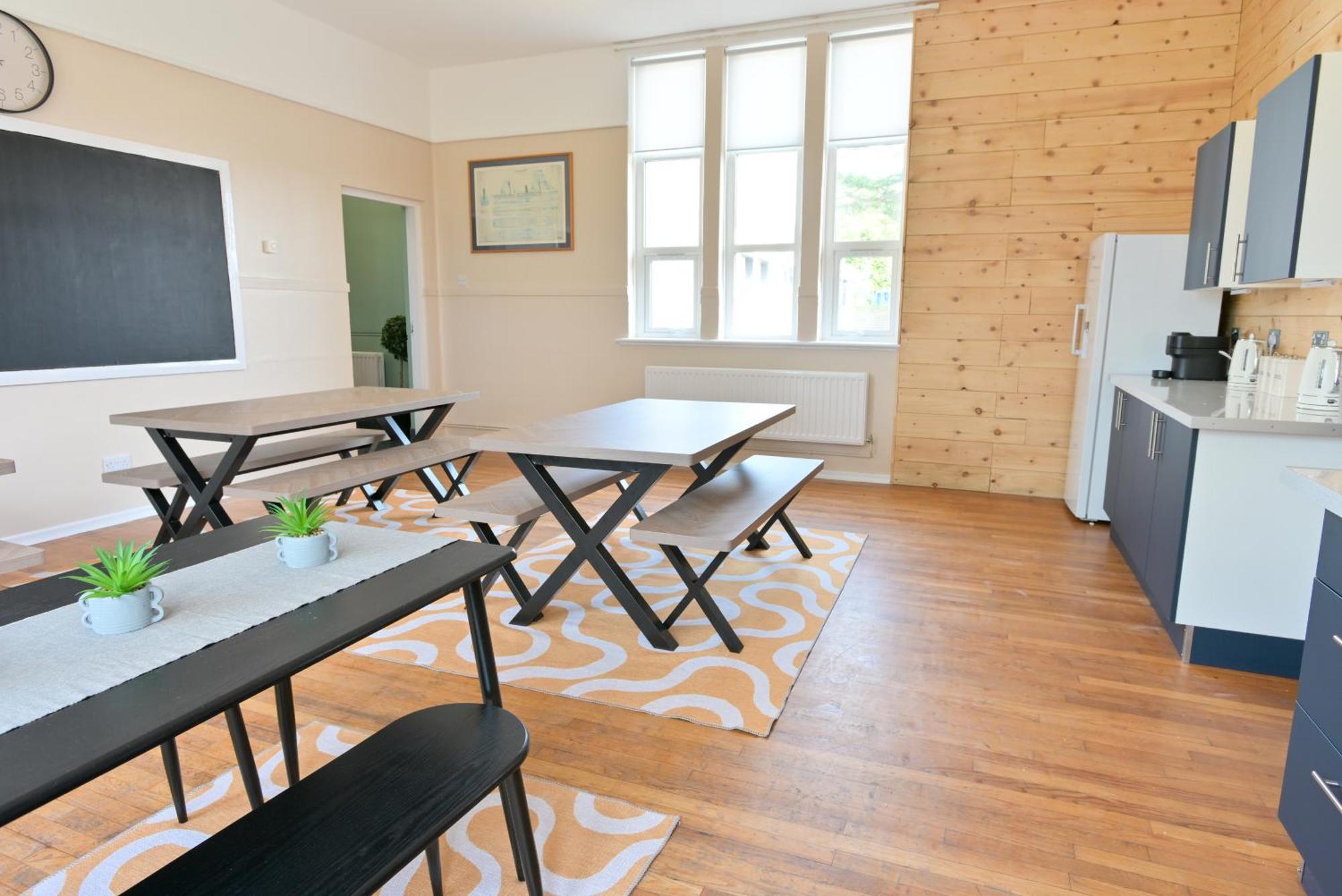 Carrowmena School House & Glamping 2* Limavady